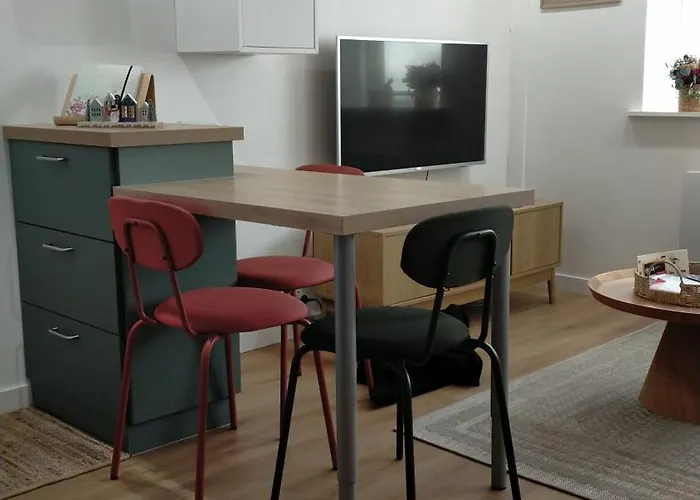 Petite Maison Pleine De Charme